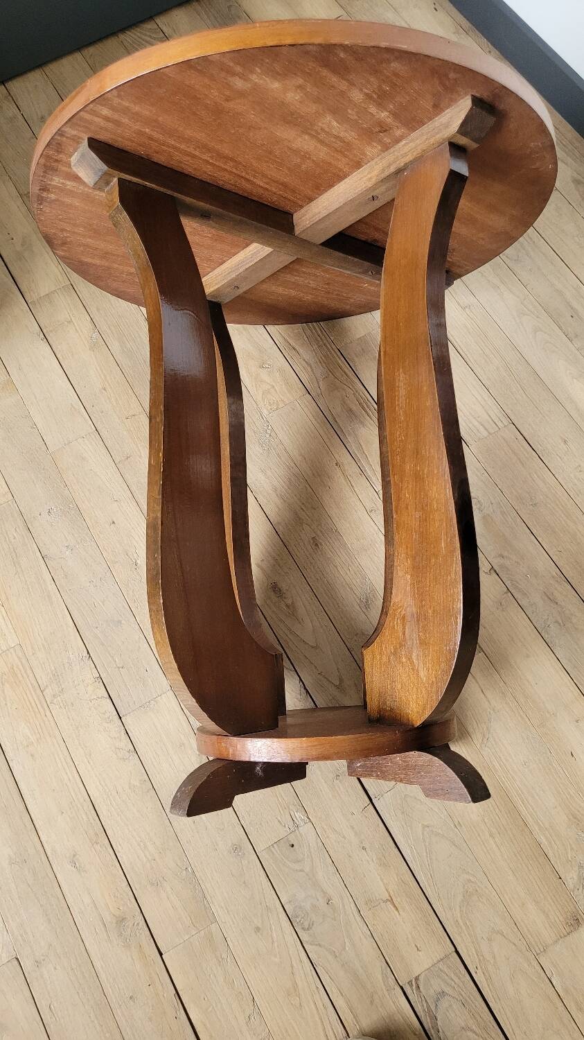 Art Deco pedestal table