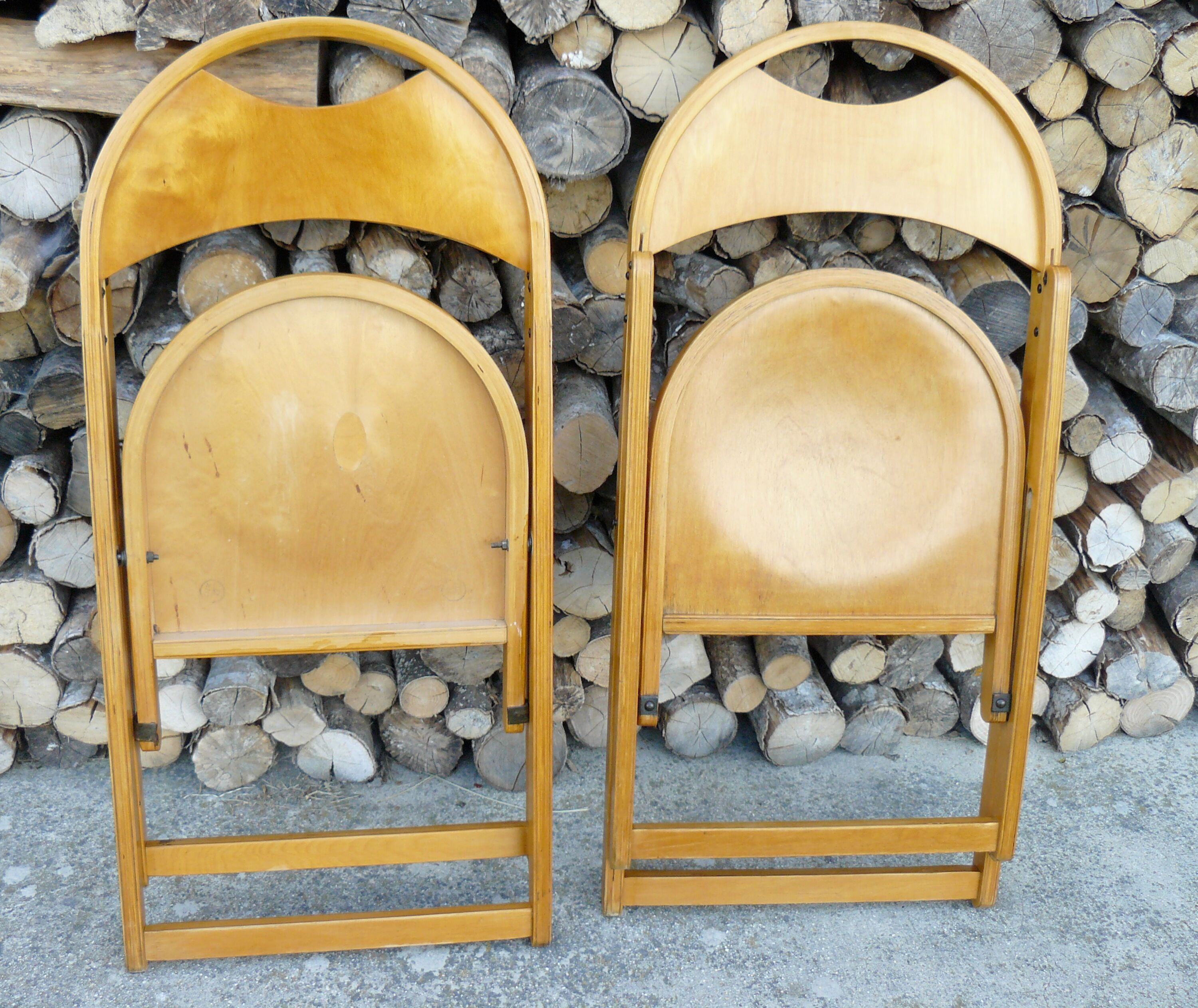 Pair of modernist pliantes chaises design 1950-60