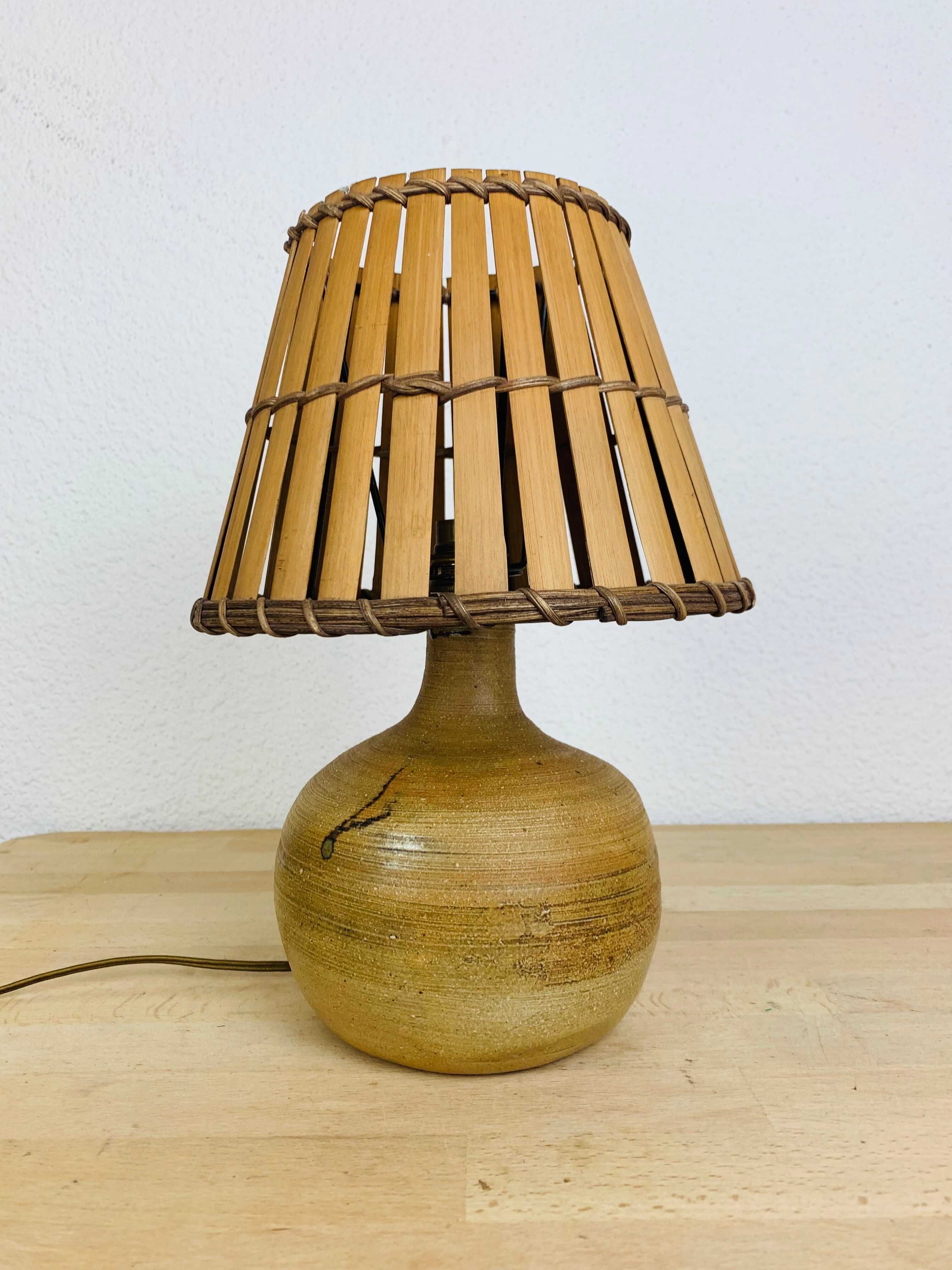 Lamp ball sandstone lampshade wood