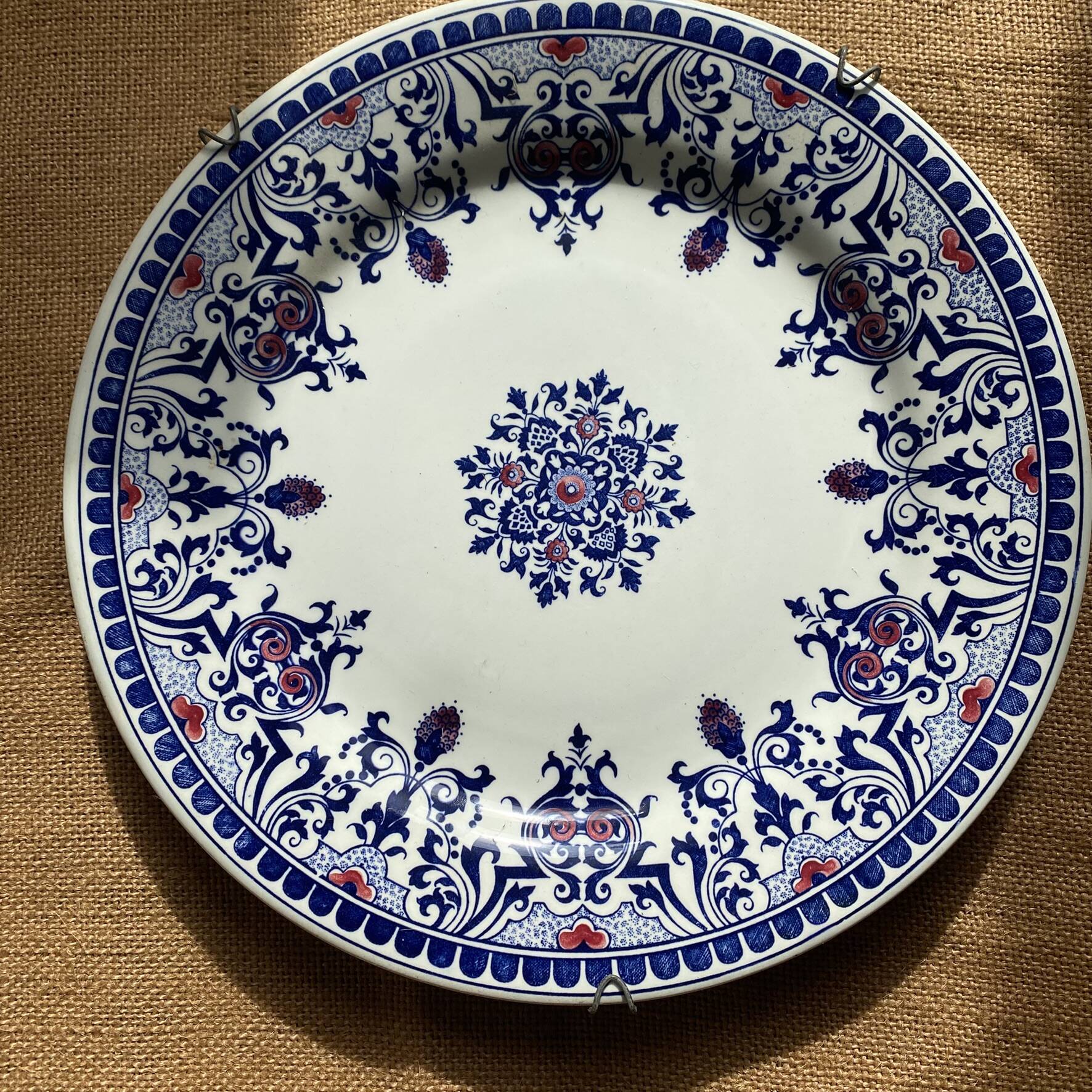 Flat plates Gien Renaissance, wall decoration