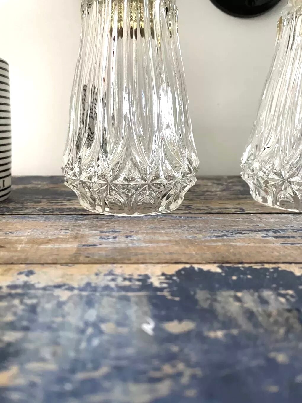 Set of two electrified chiseled glass sconces to nine