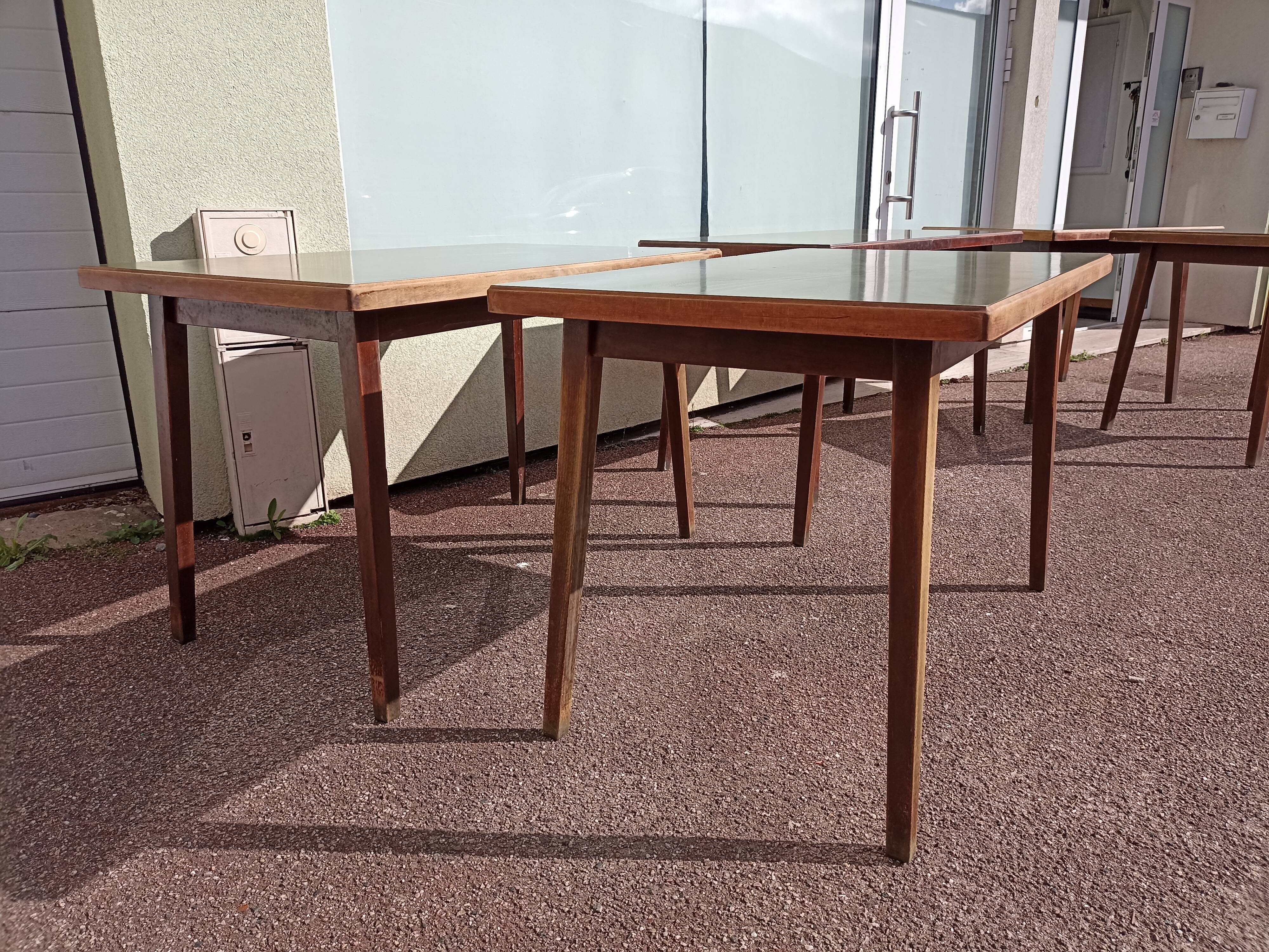 Set of 5 wooden and Formica bistro table