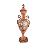 Decorative vase with gallant stage and brass frame