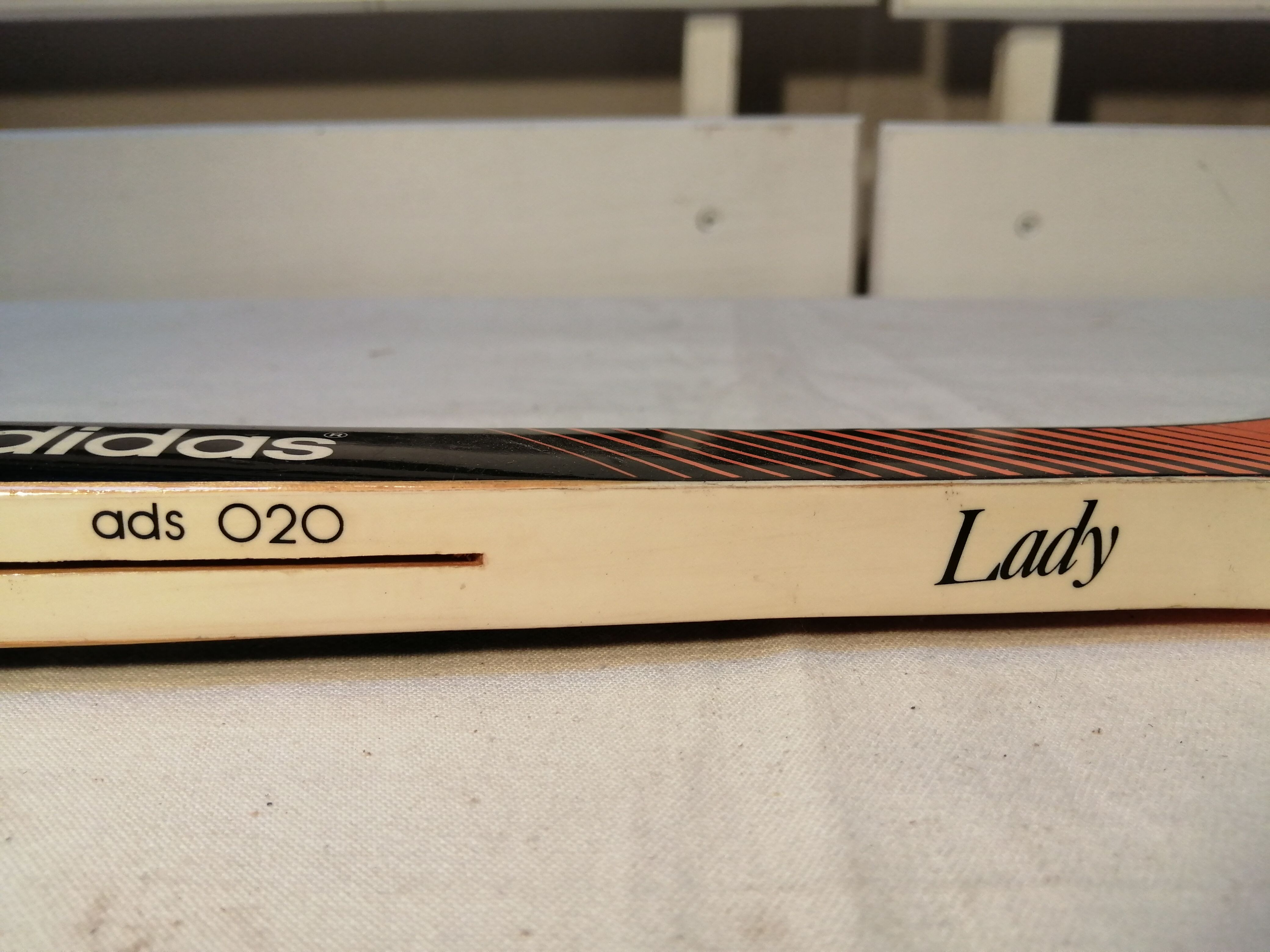 Vintage tennis racket adidas Lady ads 020