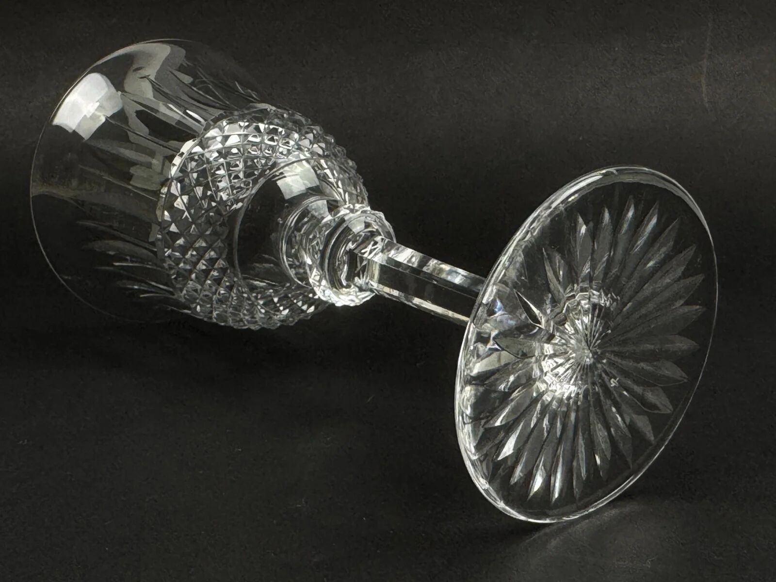 Saint-Louis, 6 cut crystal water glasses in the Tommy model, perfect condition.