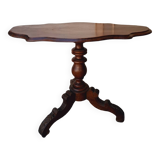Wooden pedestal table