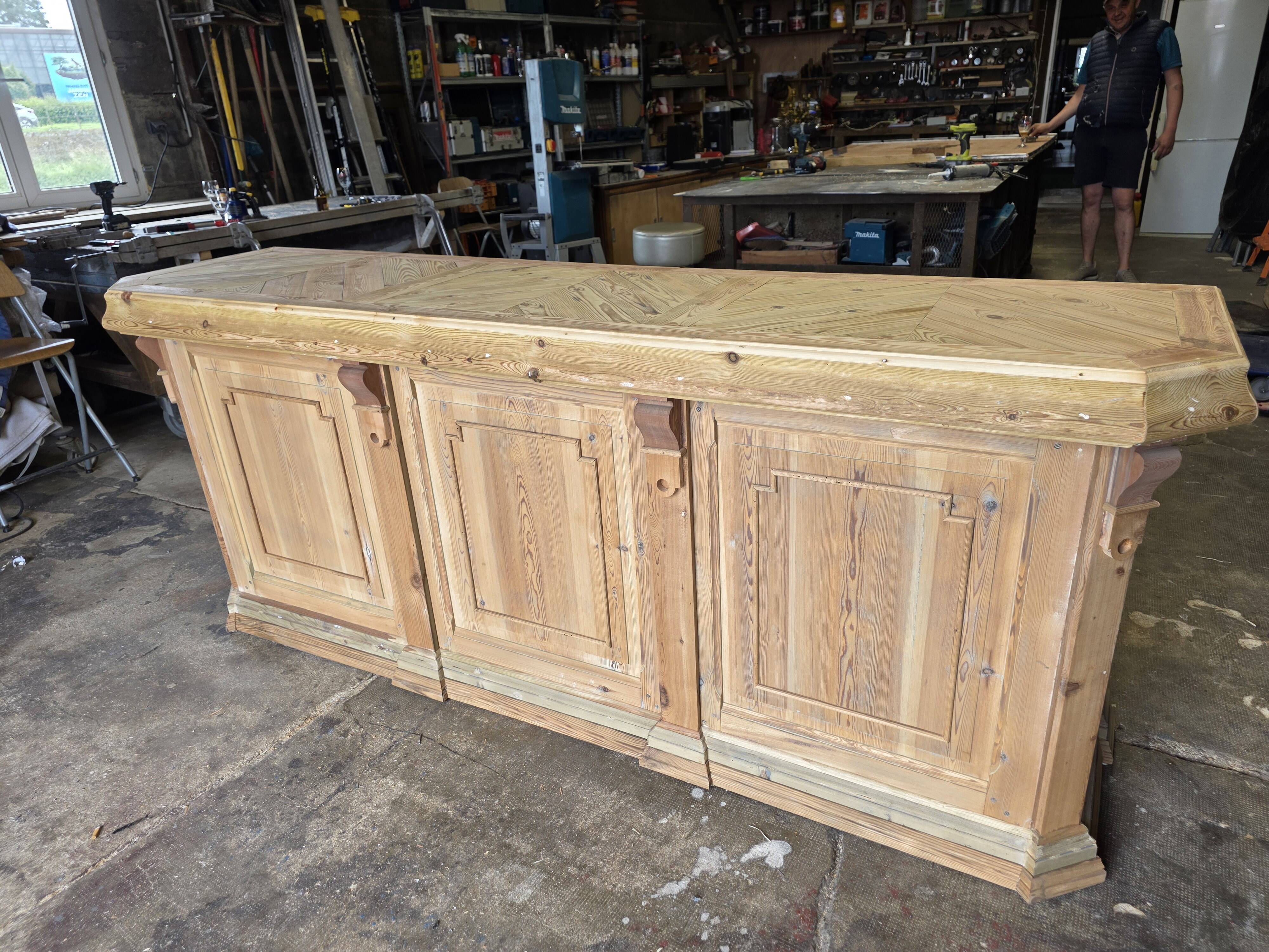 Trade counter