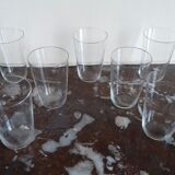 Lot of 7 glasses and 2 carafes