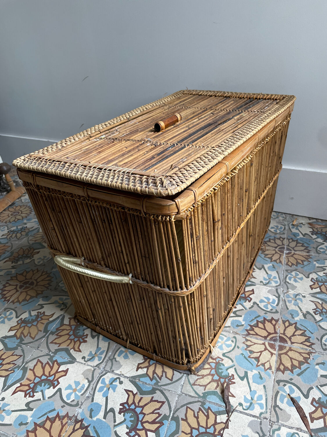 Rattan chest