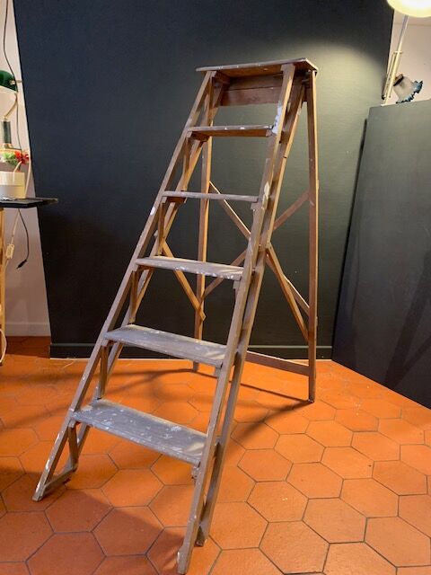 Escabeau de peintre en bois ancien