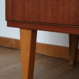 Small Scandinavian row