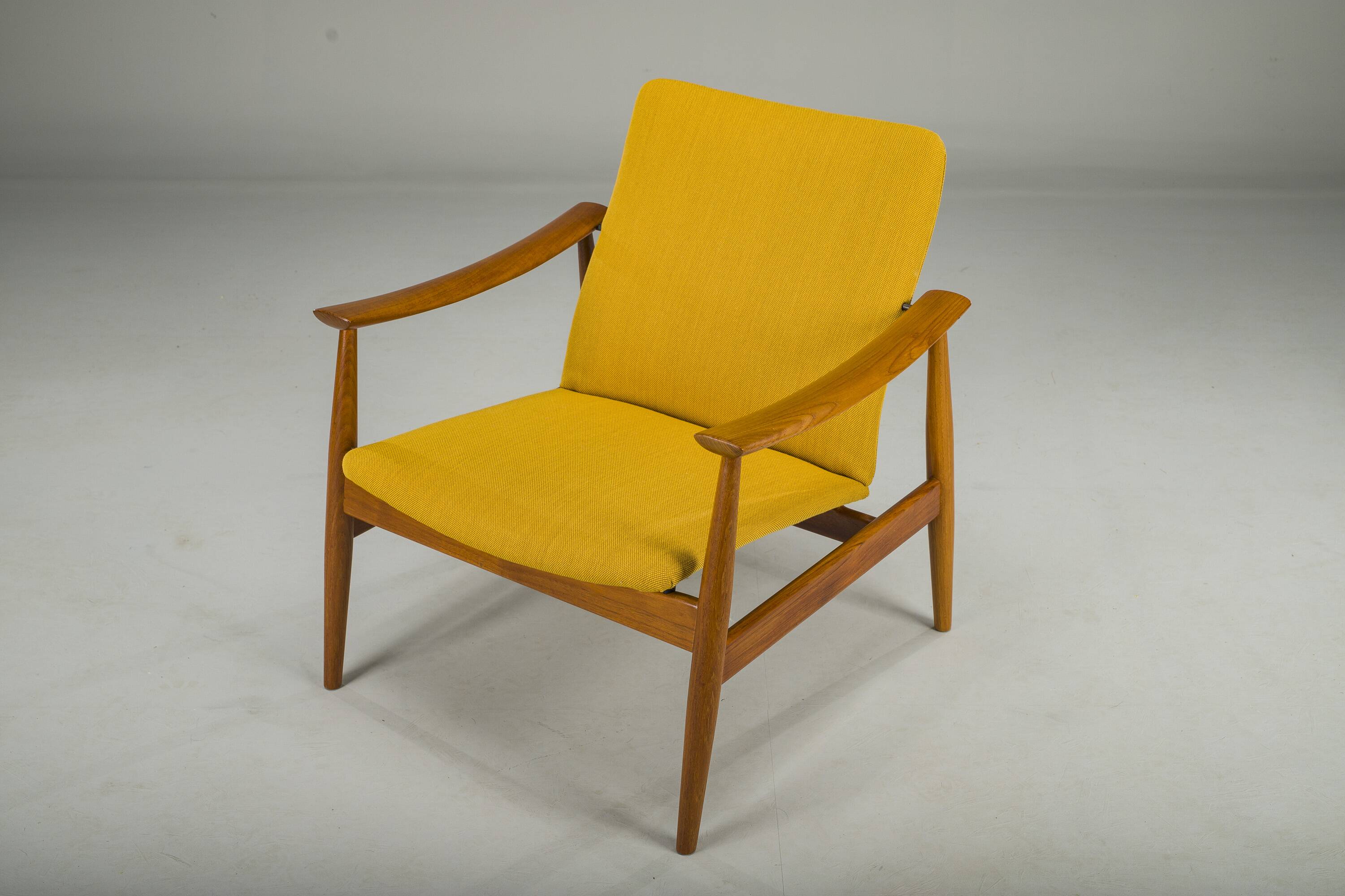 Mid-Century Danish Easy Chairs Model 138 by Finn Juhl for France & Søn, 19