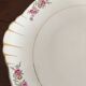 Serving dish with a light border