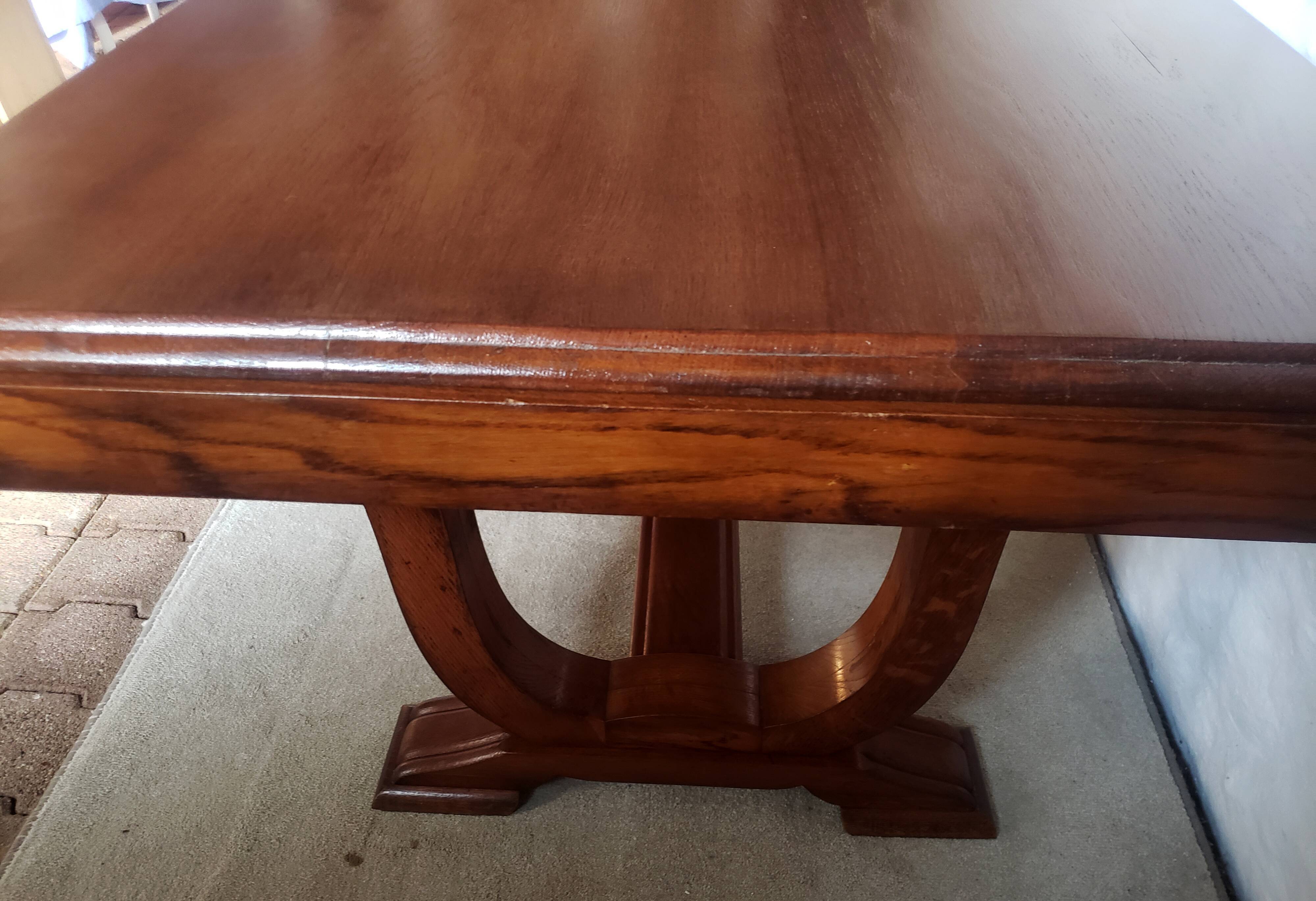 Art-deco table in oak