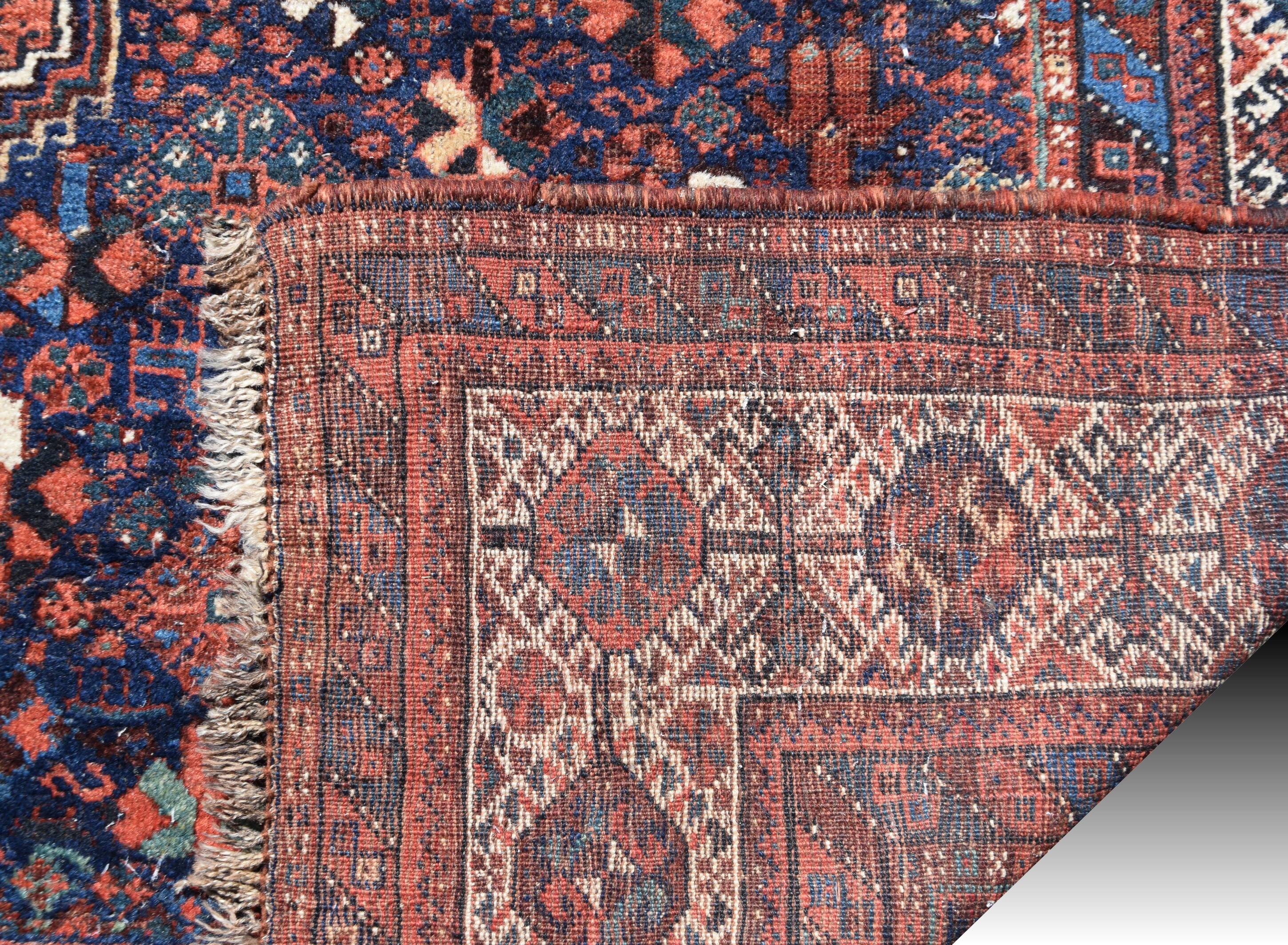 Oriental carpet Iran Shiraz, ancient Gashghaï - "Galerie Sardje"