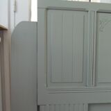 Art Deco headboard for a 160 cm bed, enhanced in verdigris.
