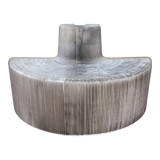 Extendable armchair design by Chishen Chiu Flexible Love circa 2000