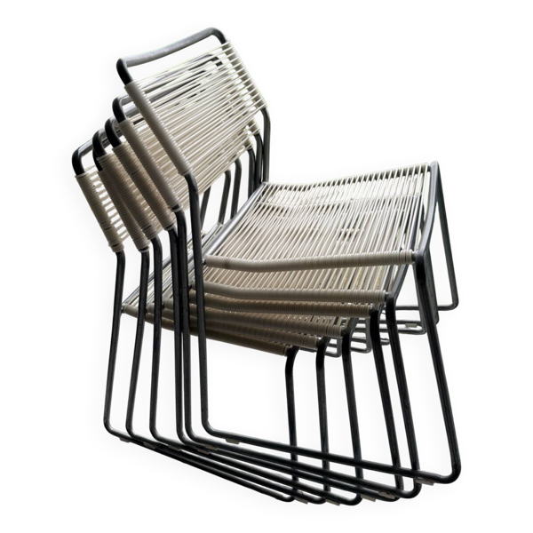 Set de 6 chaises spaghetti design années 90 par Lisa Norinder – modèle
