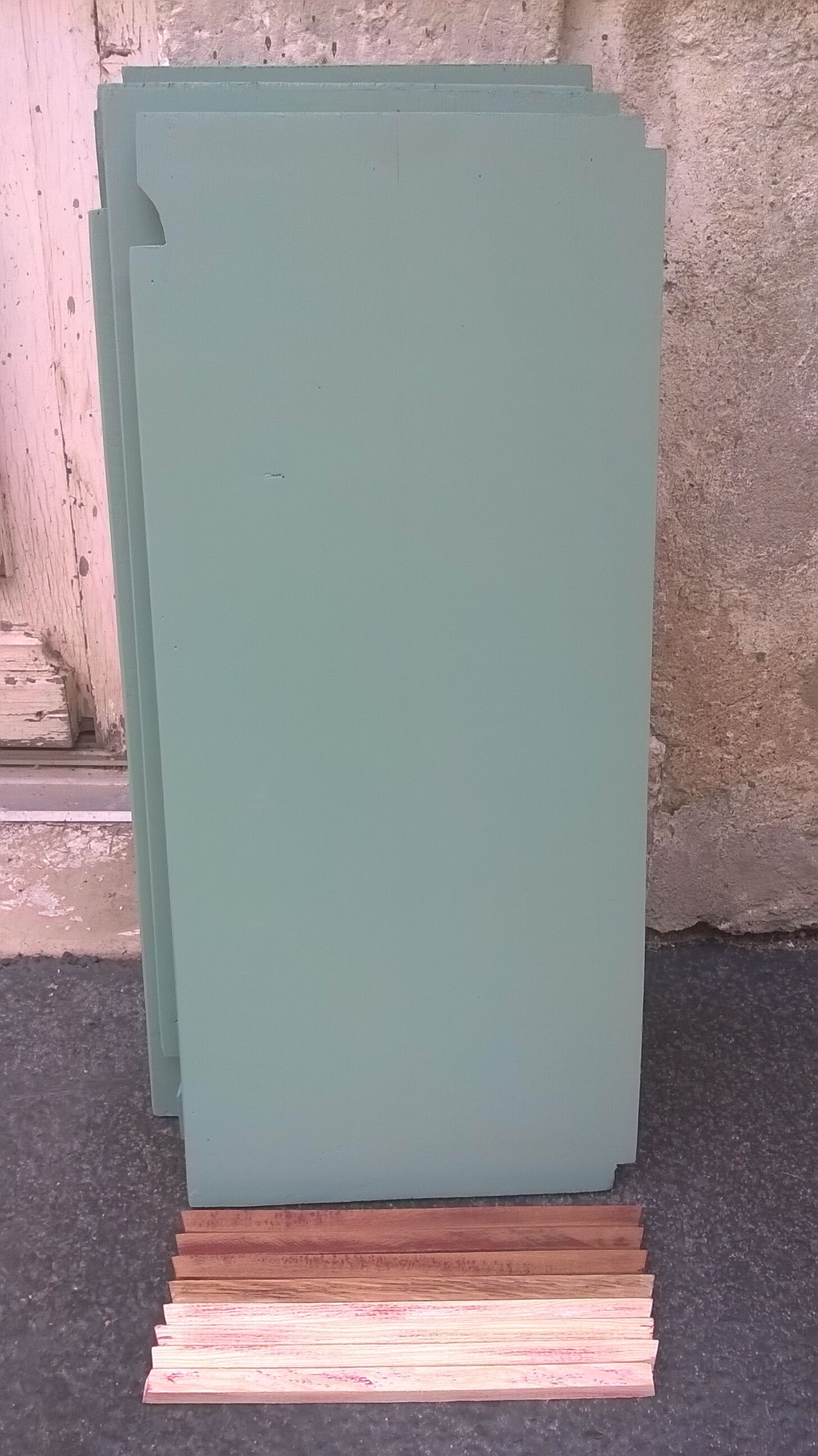 Parisian showcase cabinet 1930