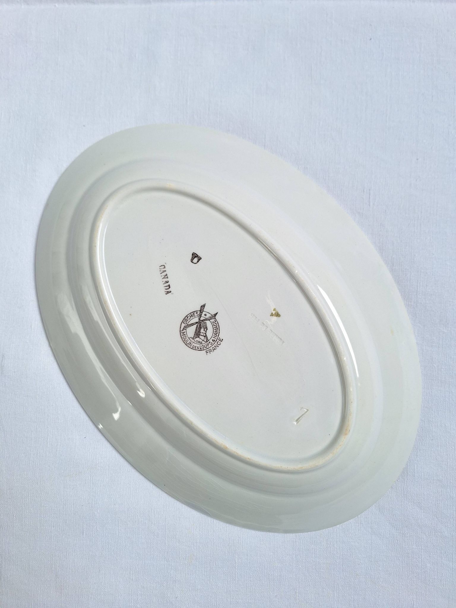 Oval dish Moulin des Loups Canada blue and orange Art Deco/Art Nouveau