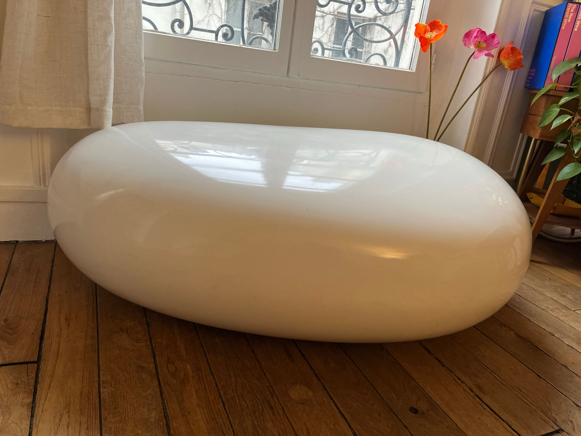 Koishi coffee table/pouffe Naoto Fukasawa
