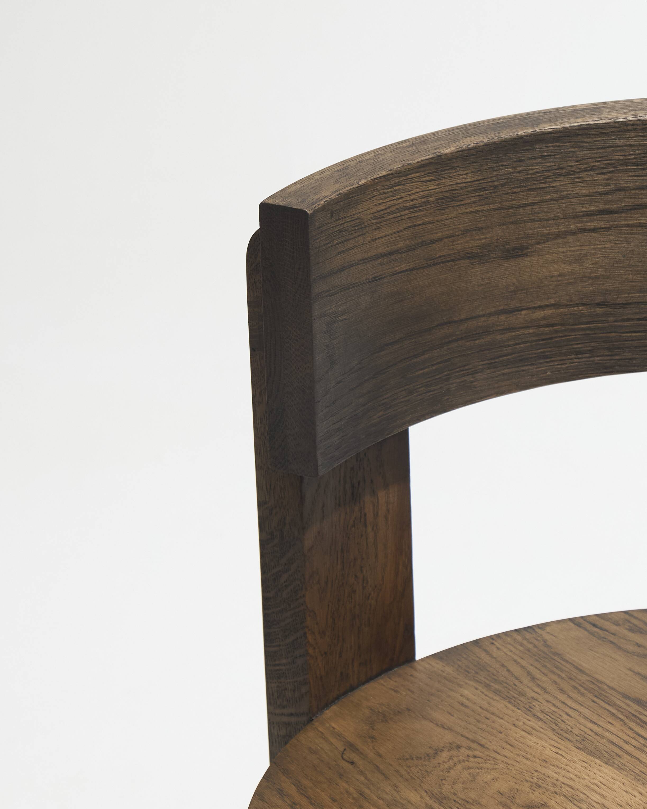 Spina armchair