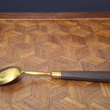 6 red teaspoons