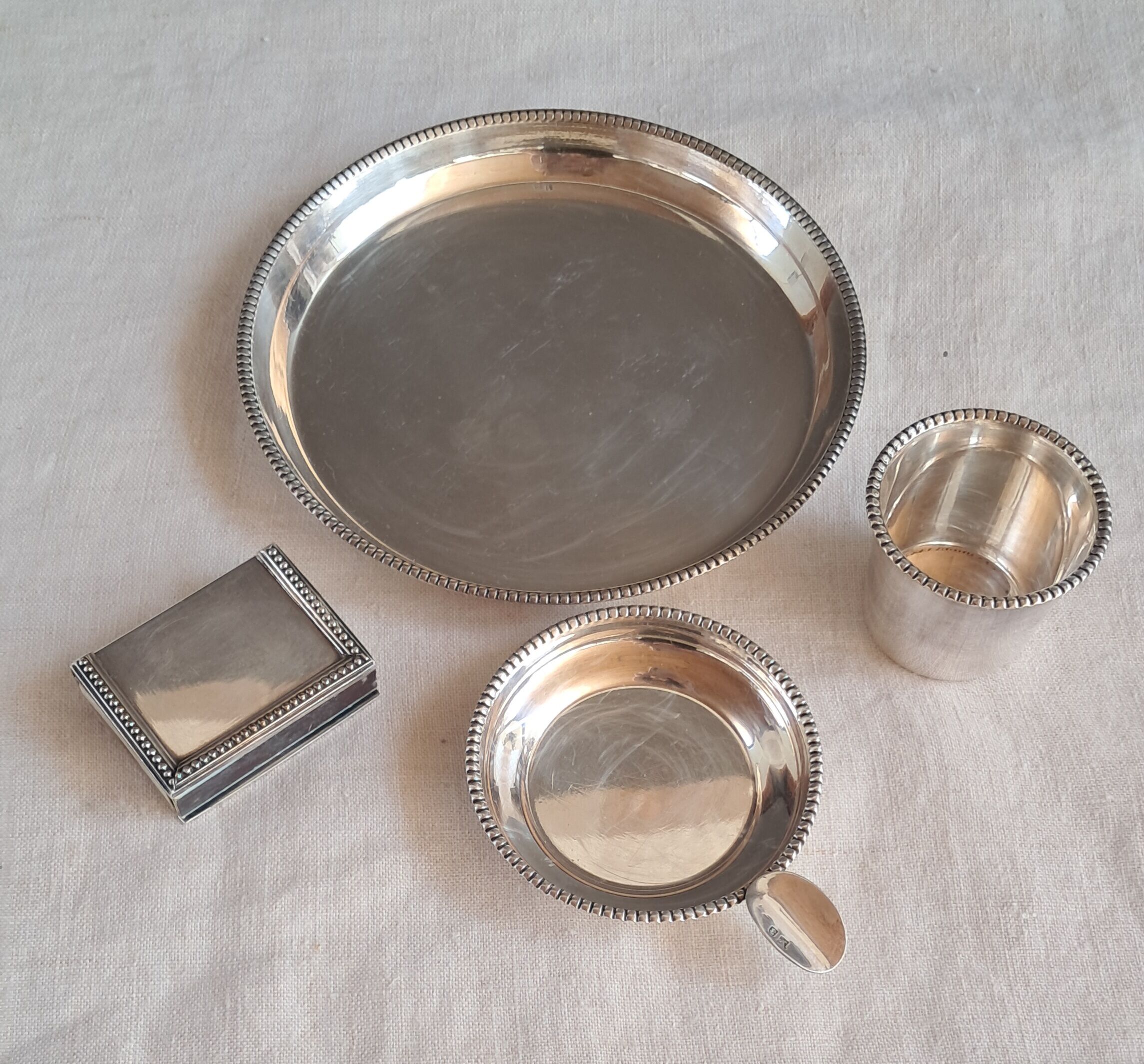 Vintage silver-plated smoker's or desk set – 4 pieces