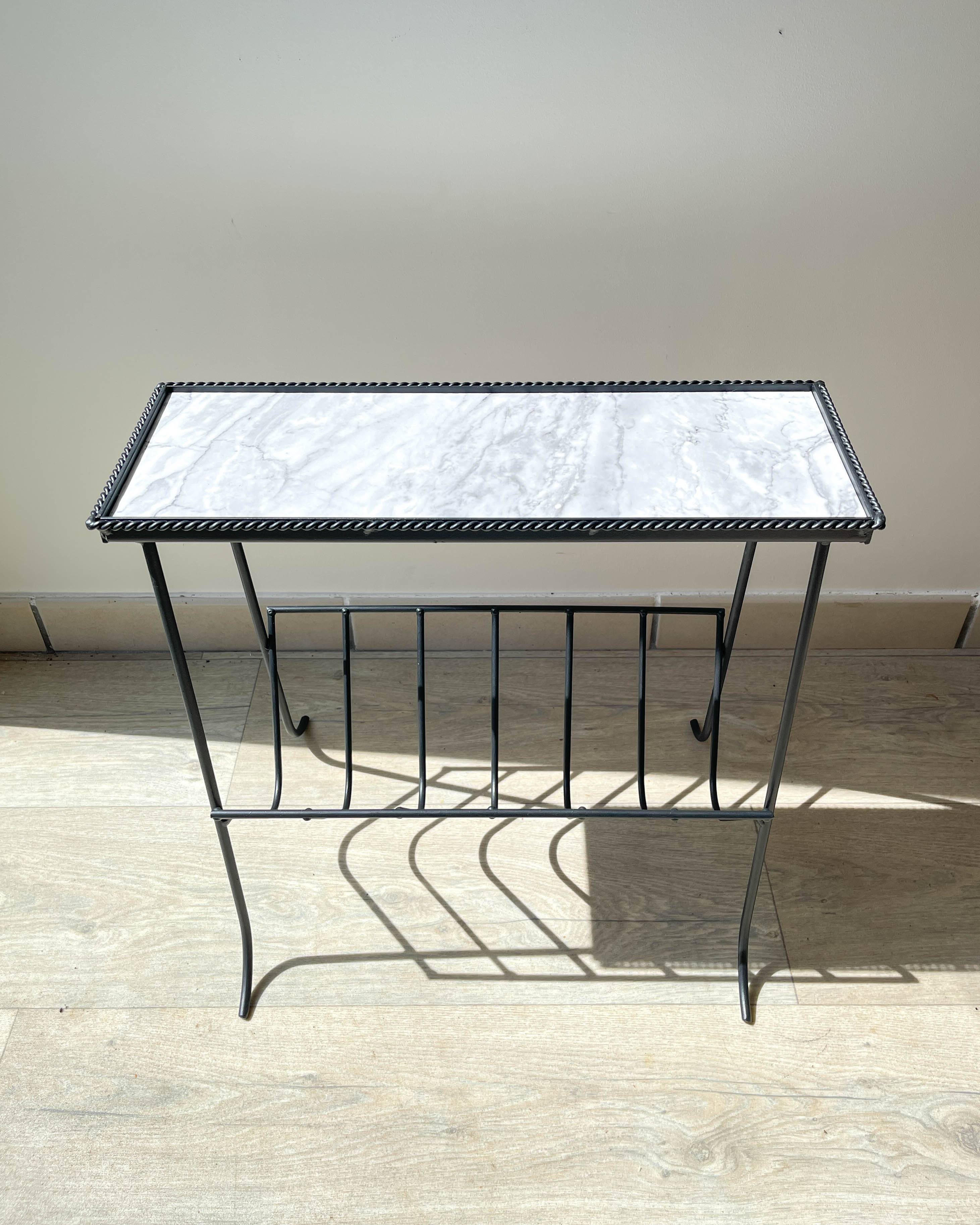 Table d'appoint range vinyles vintage métal marbre