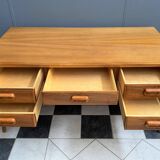 Bureau en bois blond années 1960