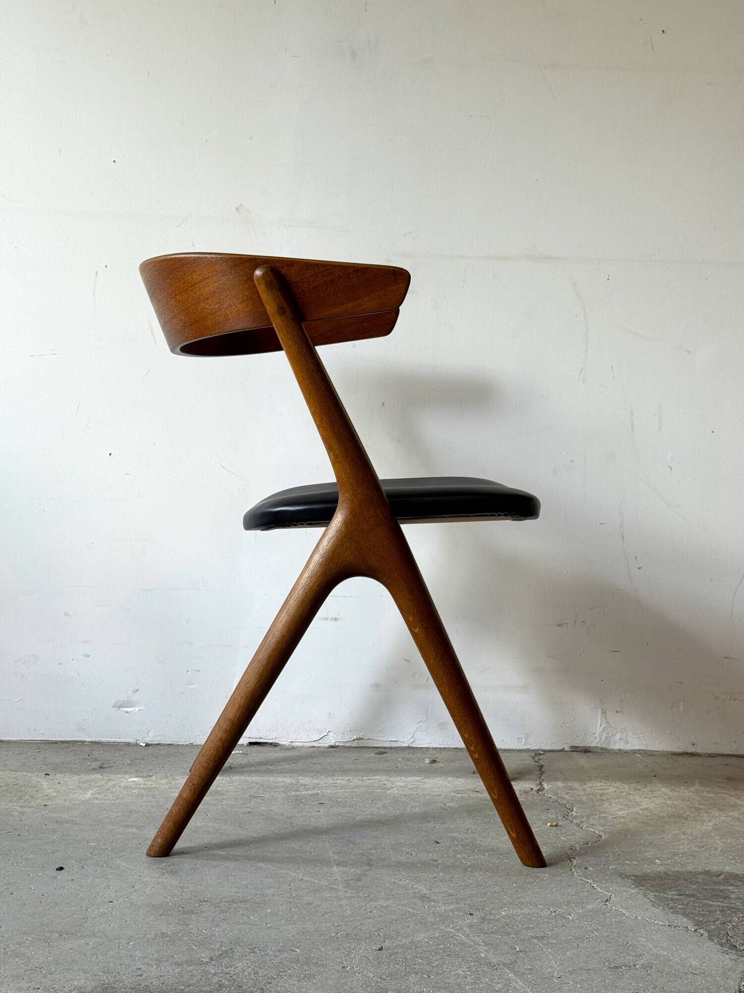 Chaise n° 9, Danemark, années 1950, style moderne du milieu du XXe siècle