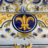 Large hollow dish / cut on feet