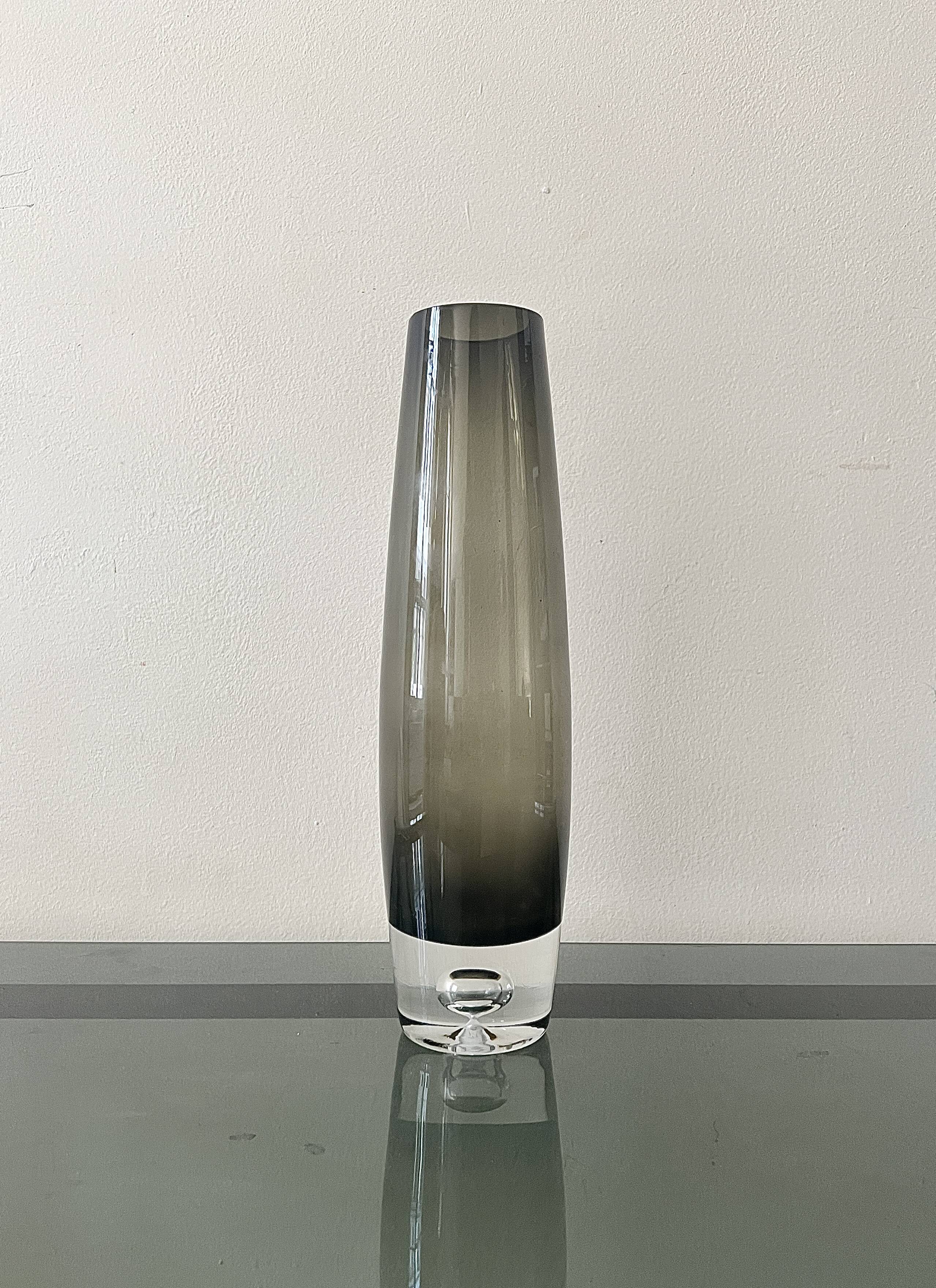 Cylindrical vase in black/grey Murano glass, mid-century design