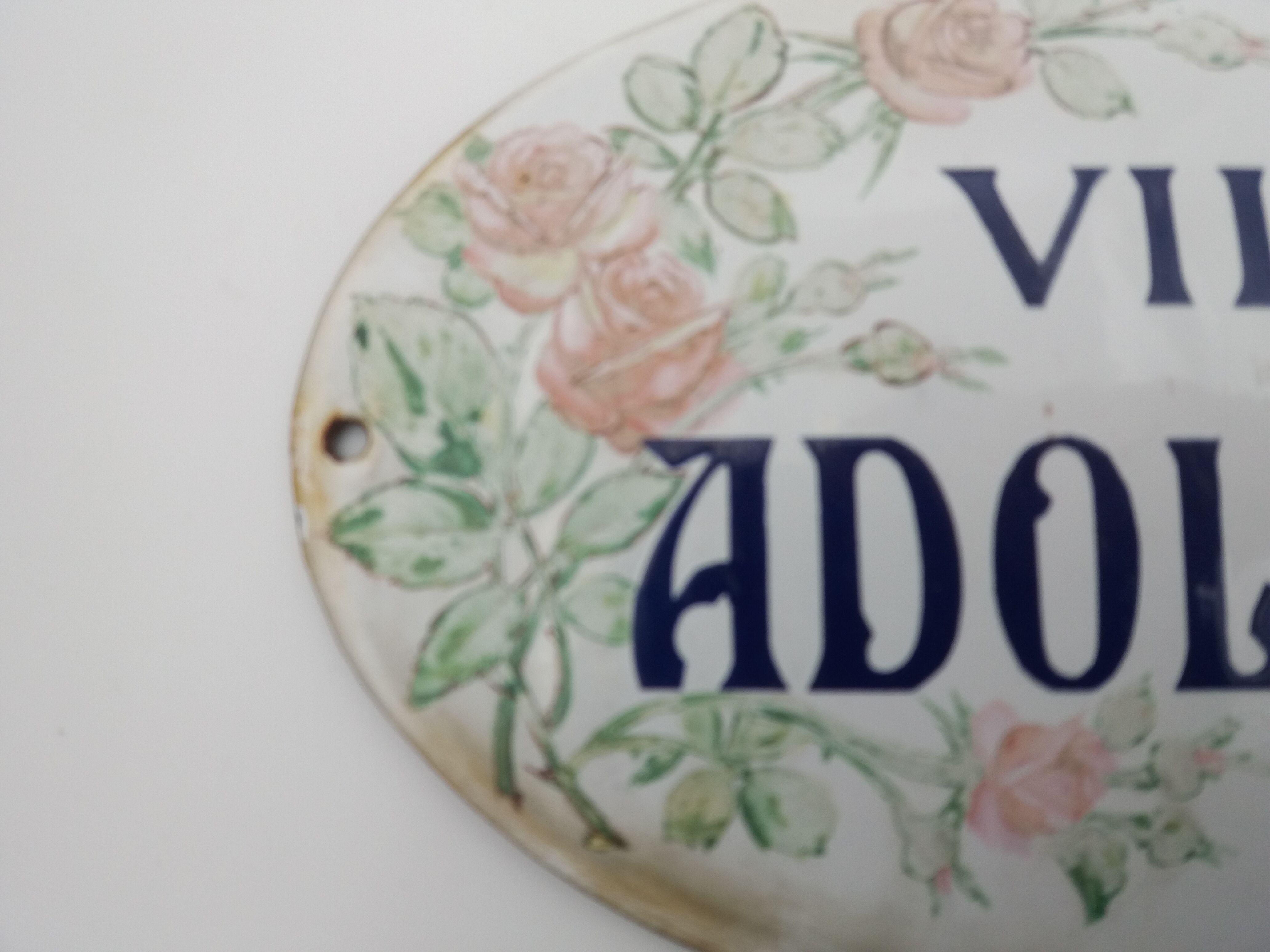 Enamelled and domed plaque Villa Adolphine