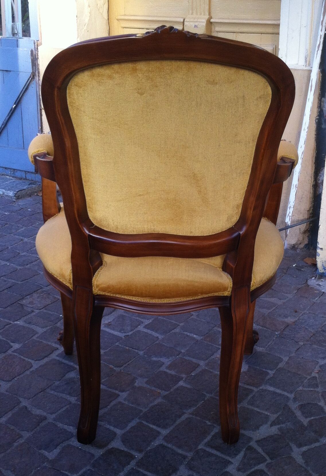 Fauteuil cabriolet style Louis XV