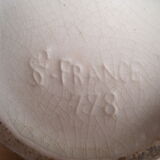 Modernist art deco ball vase in ecru white cracked glazed earthenware, signed saint clement n° 778