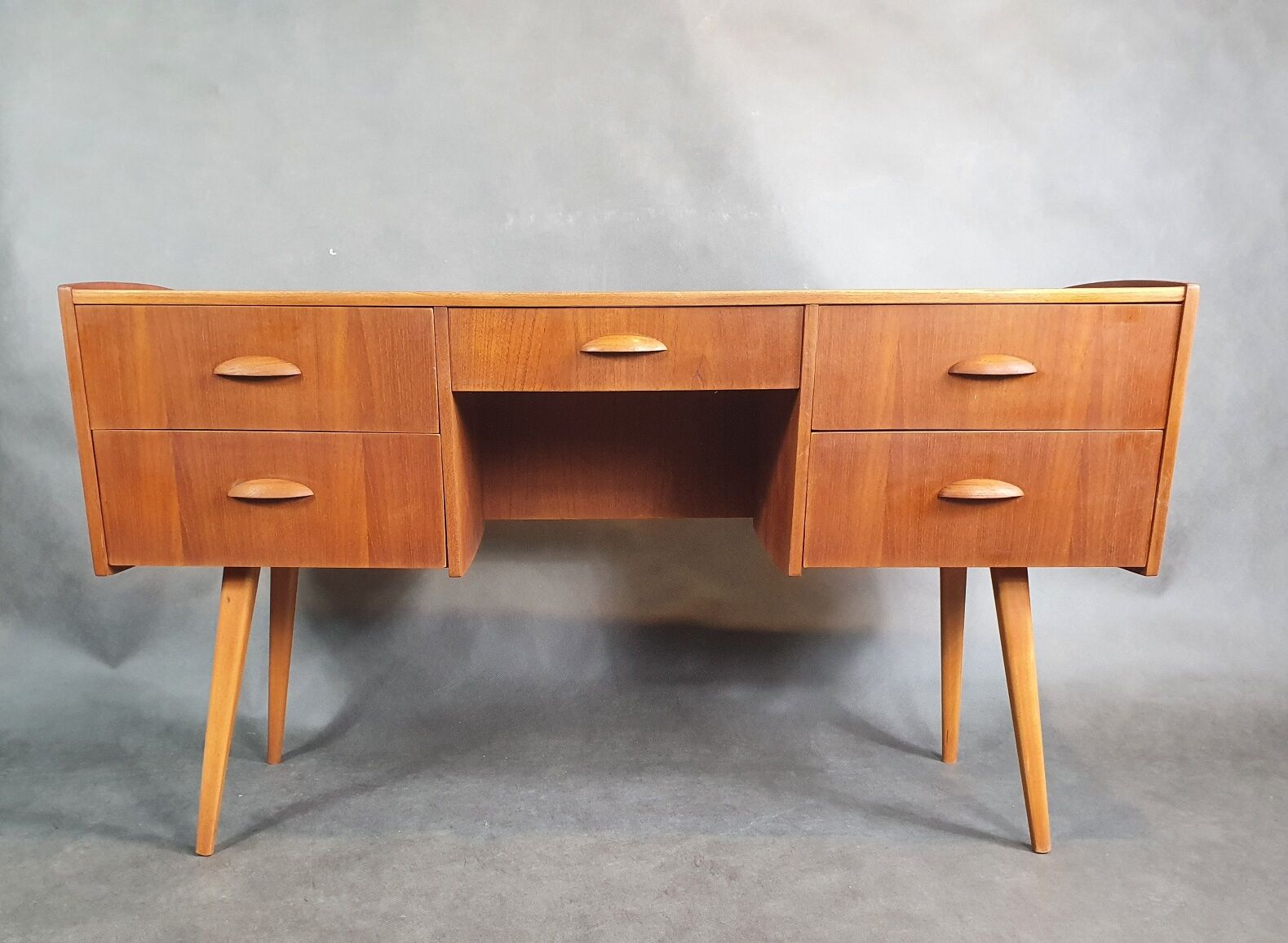 Vintage teak desk with 5 drawers, Restored, Norway 1960