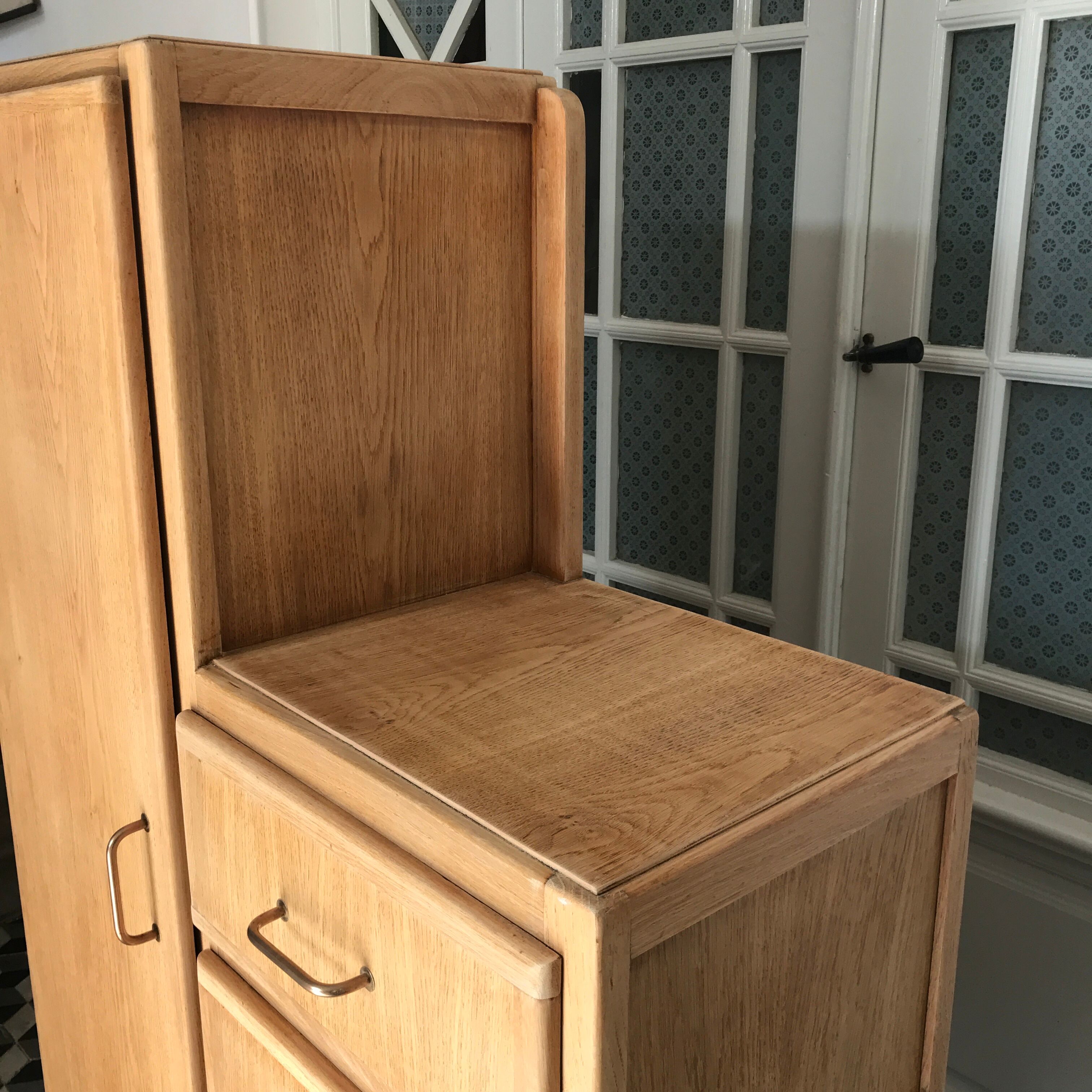 Vintage asymmetric cabinet