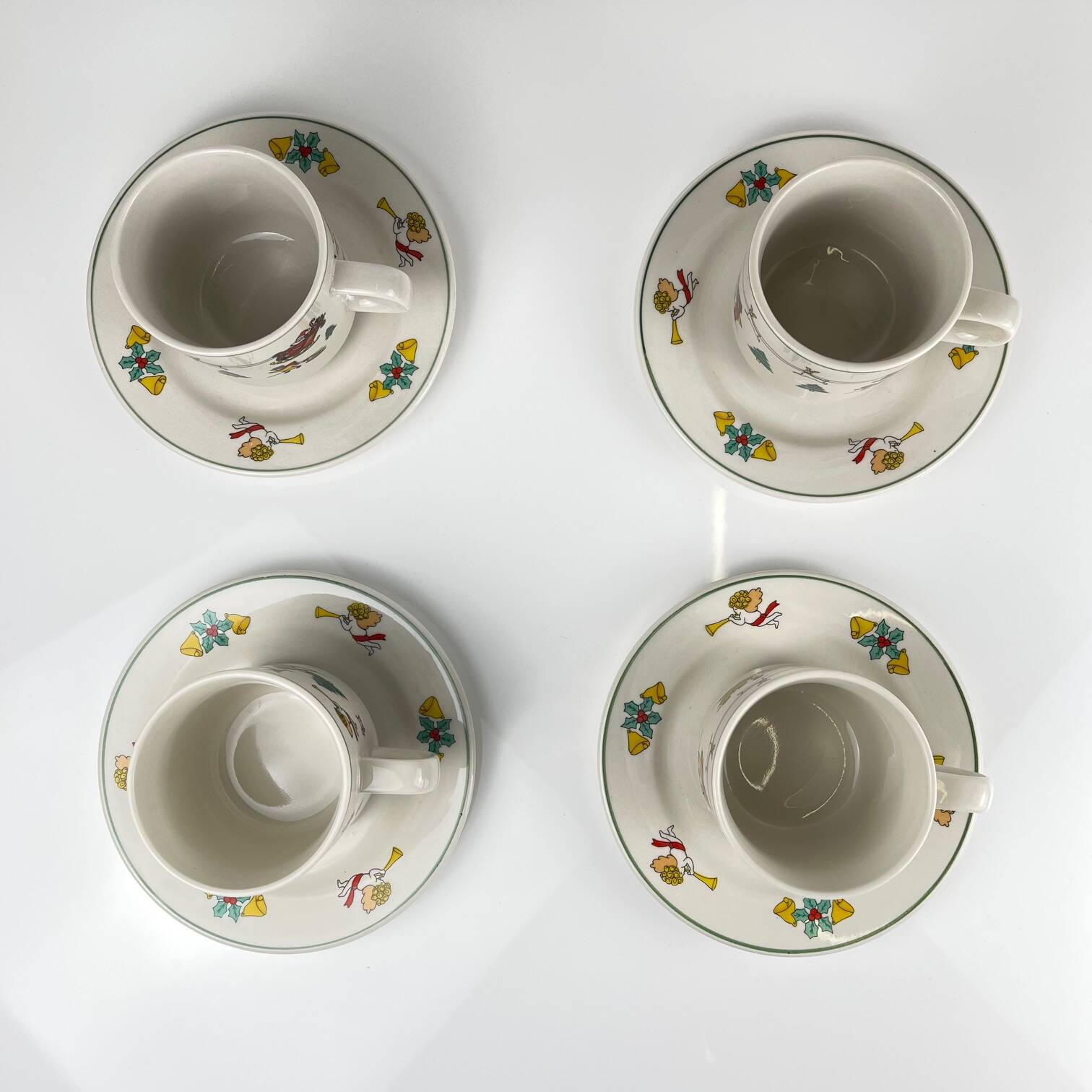 Set of 4 Christmas coffee/tea cups, 1980