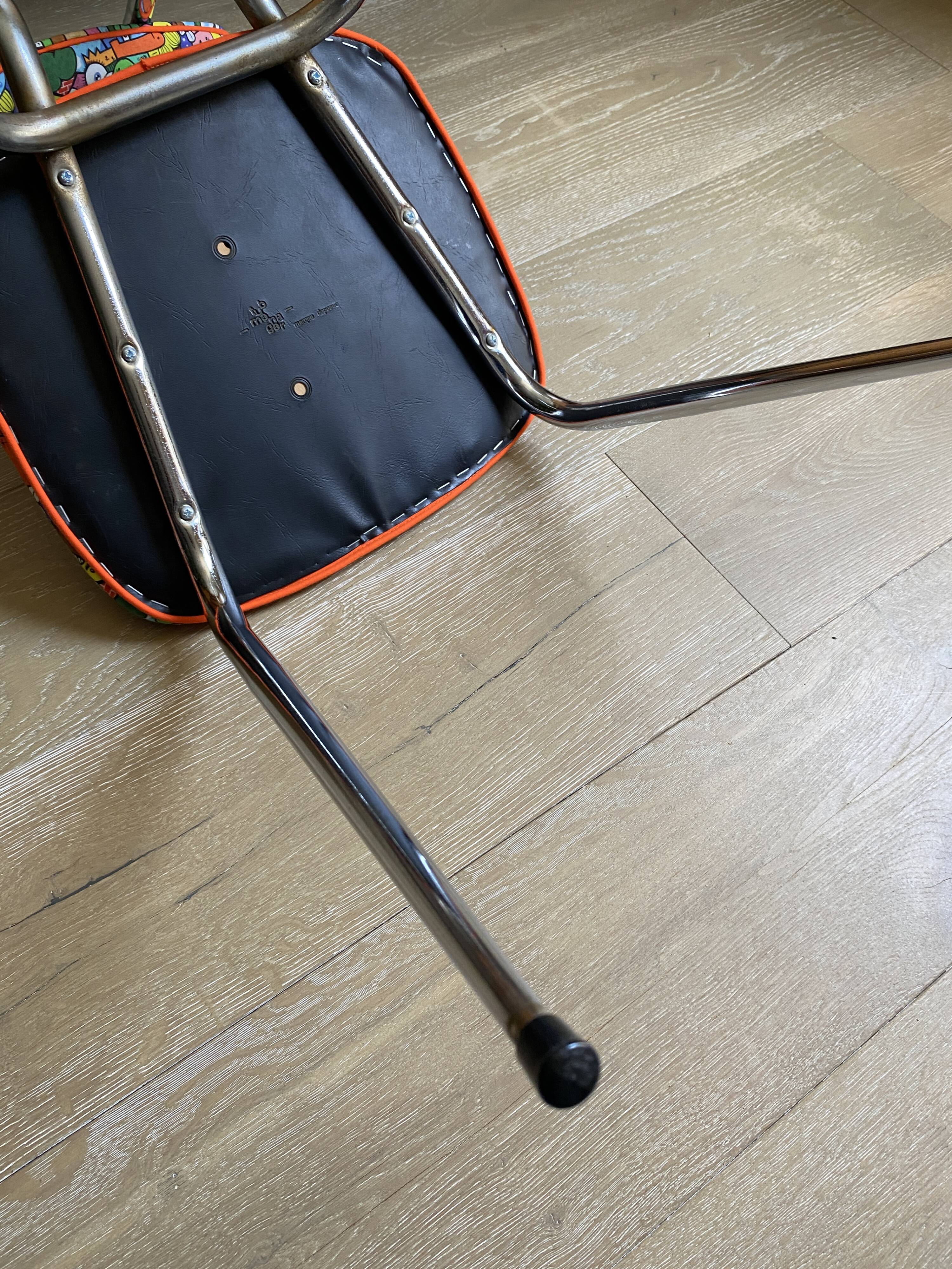 Reupholstered antique chair - Jigé limited edition