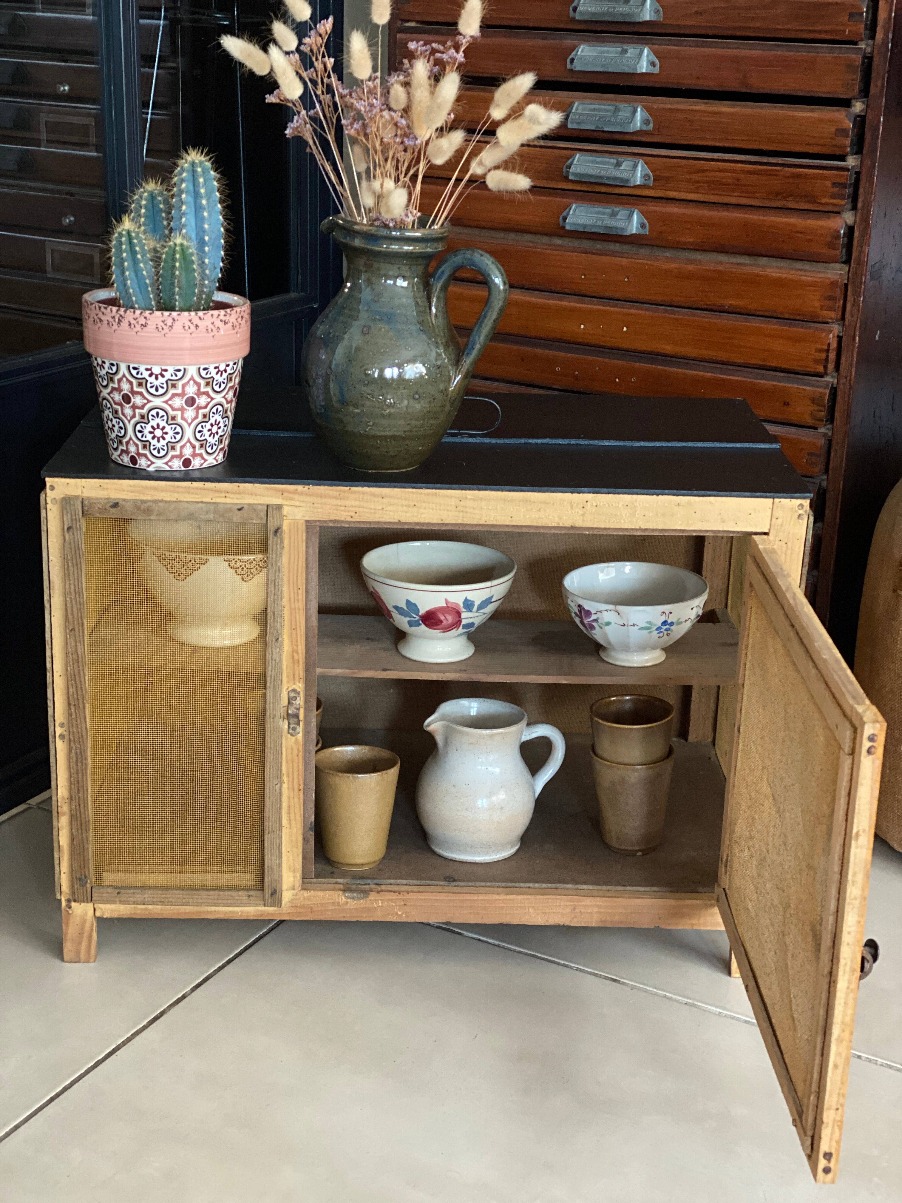 Former vintage pantry