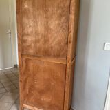 Parisian wardrobe vintage showcase