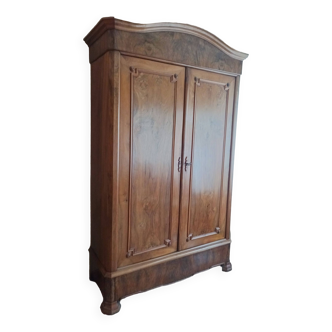 Armoire Louis Philippe en noyer