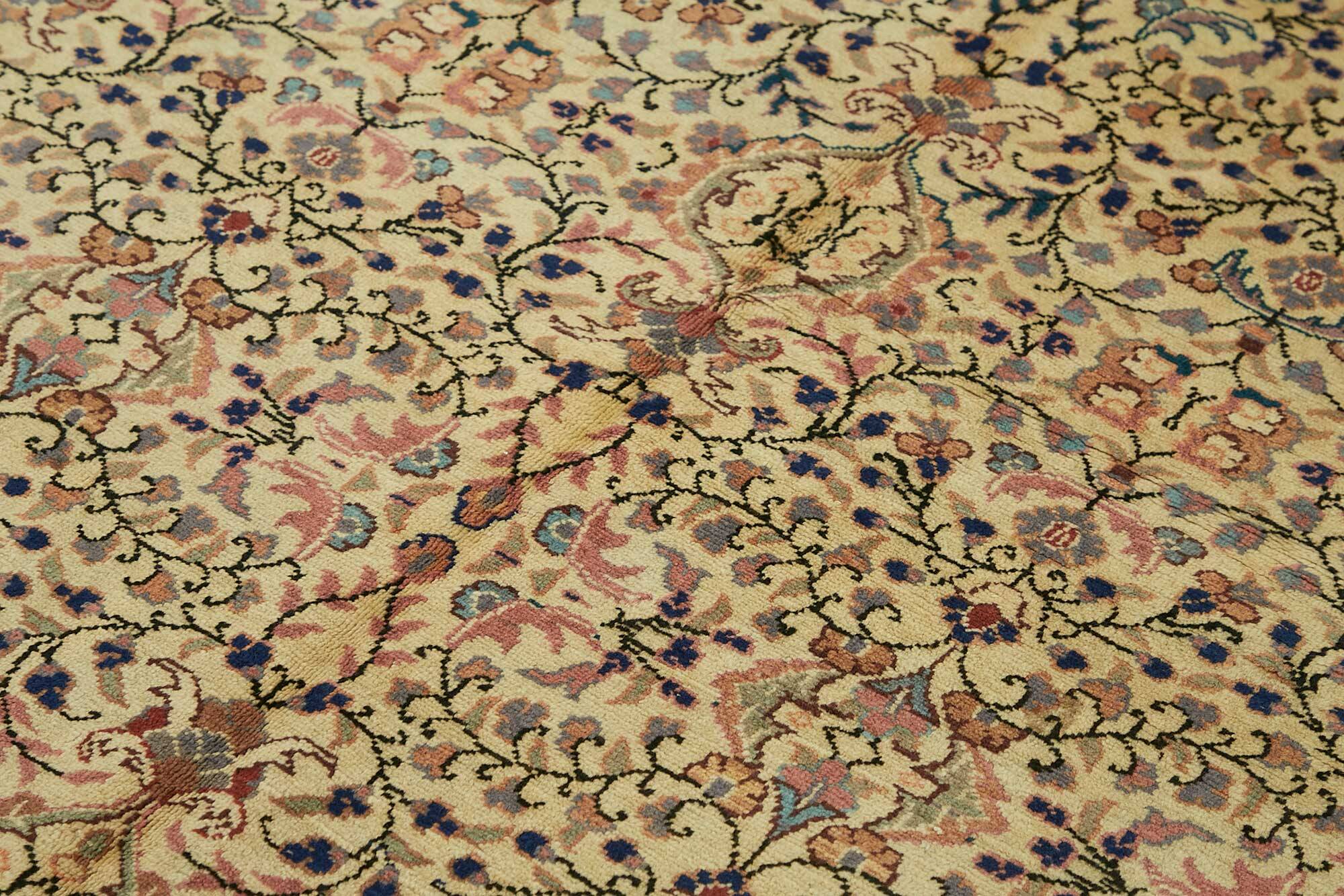 Turkish Wool Vintage Kayseri Rug 198 cm x 288 cm