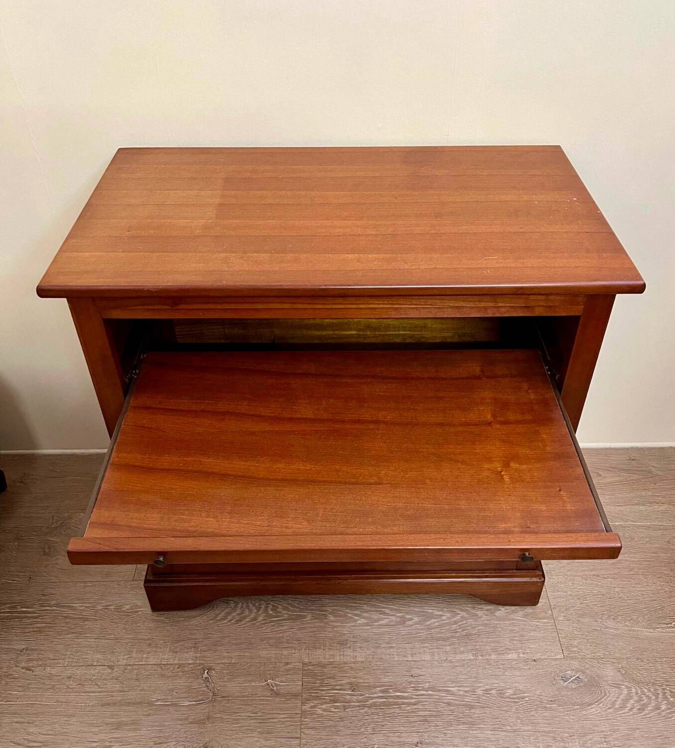 Small 70s TV cabinet in solid cherry wood