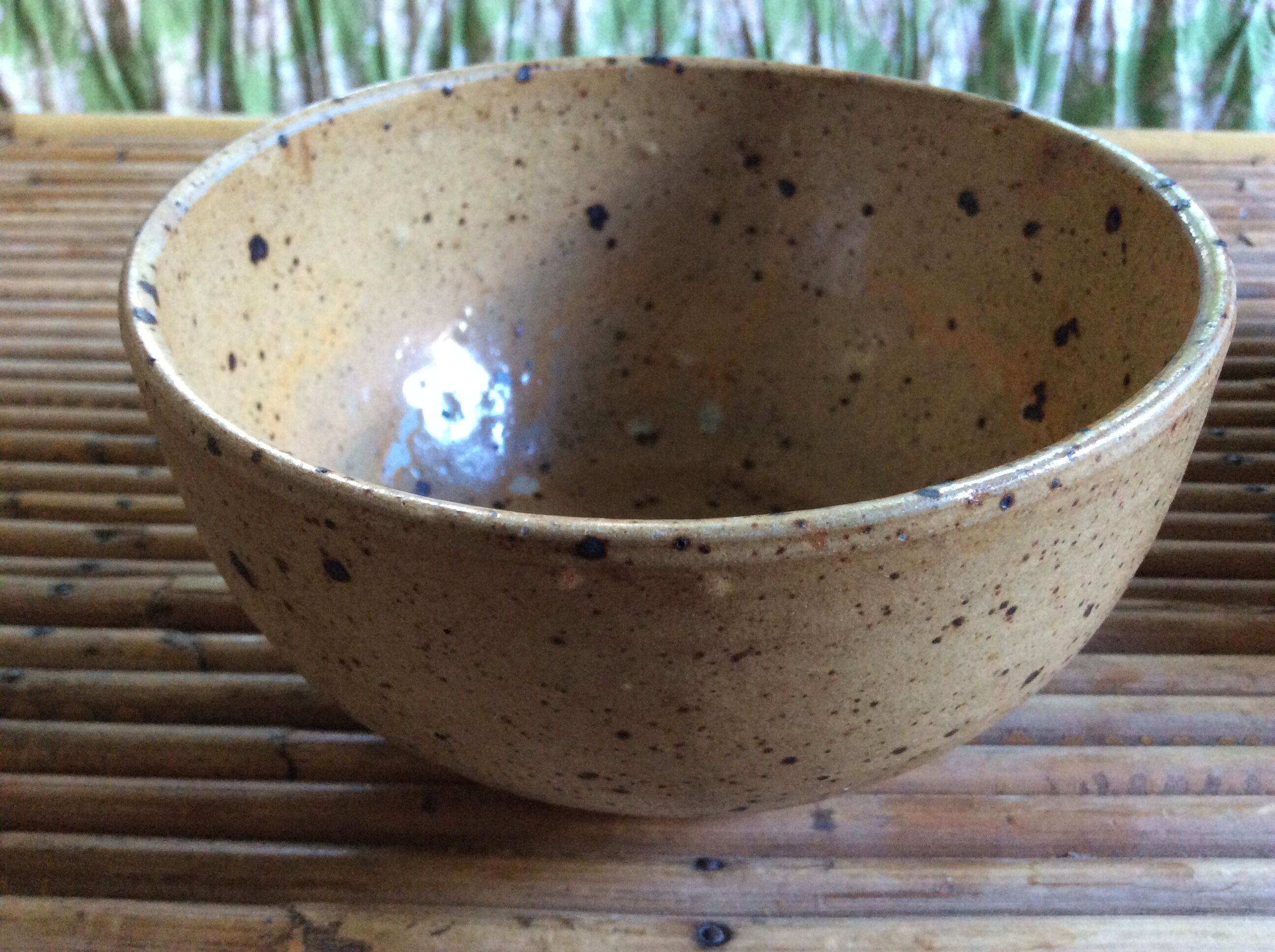 Set of 2 sandstone bowls