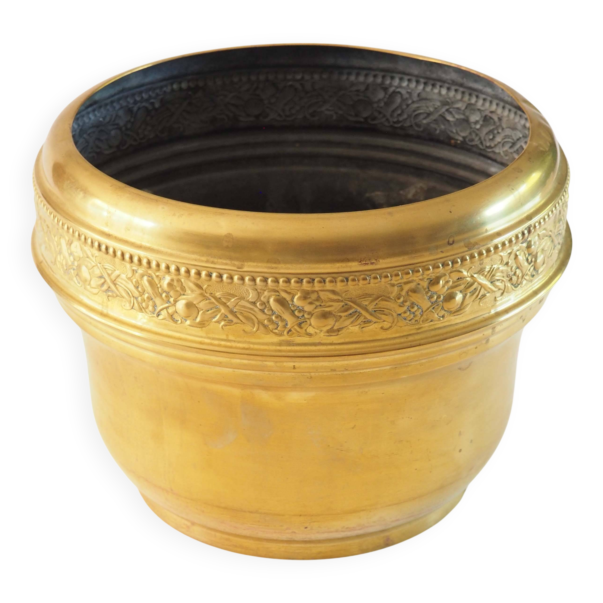Golden brass flowerpot