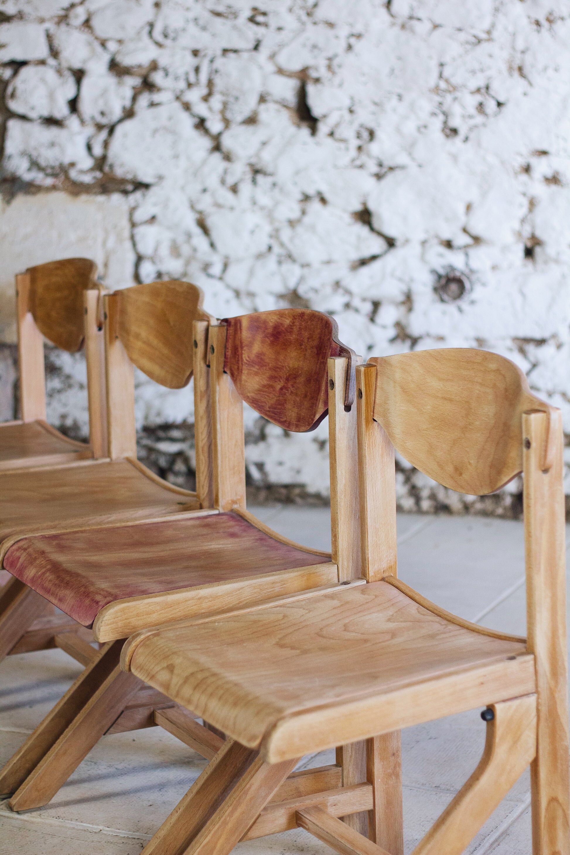 4 vintage canteen chairs in beech, 1980.