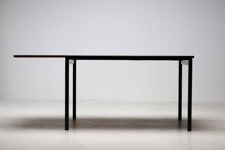 Mid-century modern extendable dining table by Pastoe, Netherlands