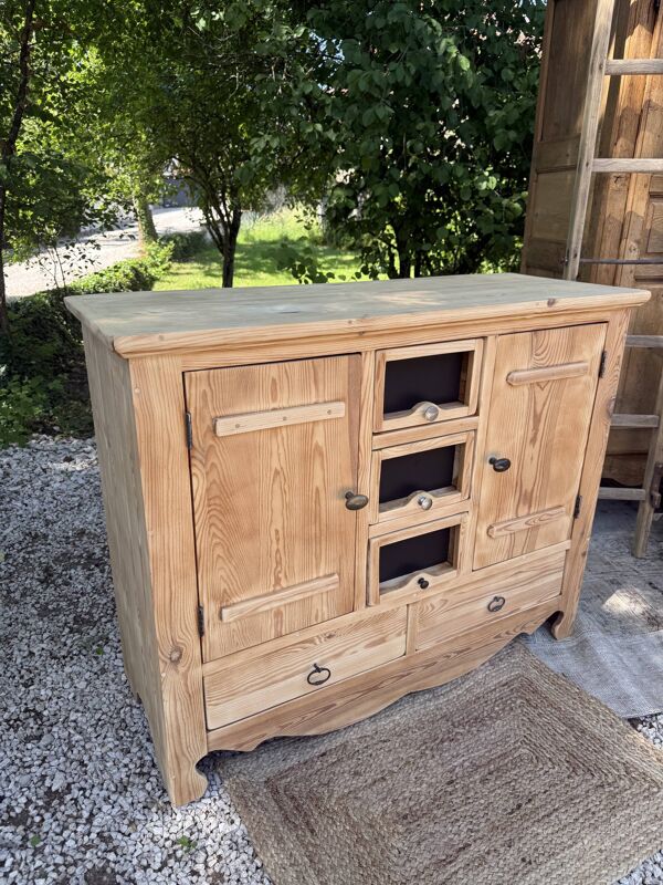 Meuble de rangement / Buffet pin massif